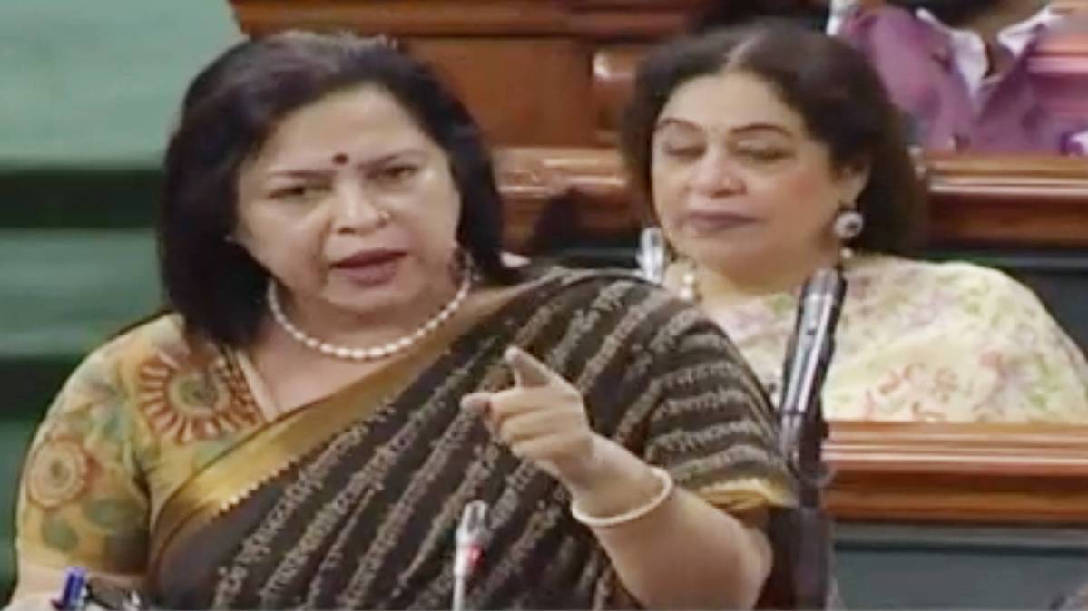 तीन तलाक को लेकर लोकसभा में जब भिड़ गए मीनाक्षी लेखी और अखिलेश यादव