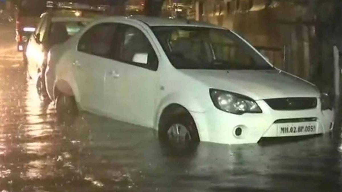 मुंबई में बारिश