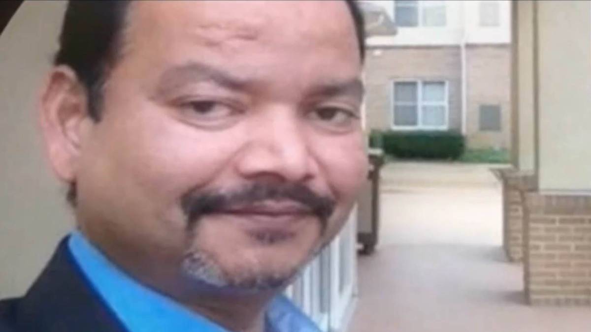 घर के मुखिया ने उतारा पूरे परिवार को मौत के घाट