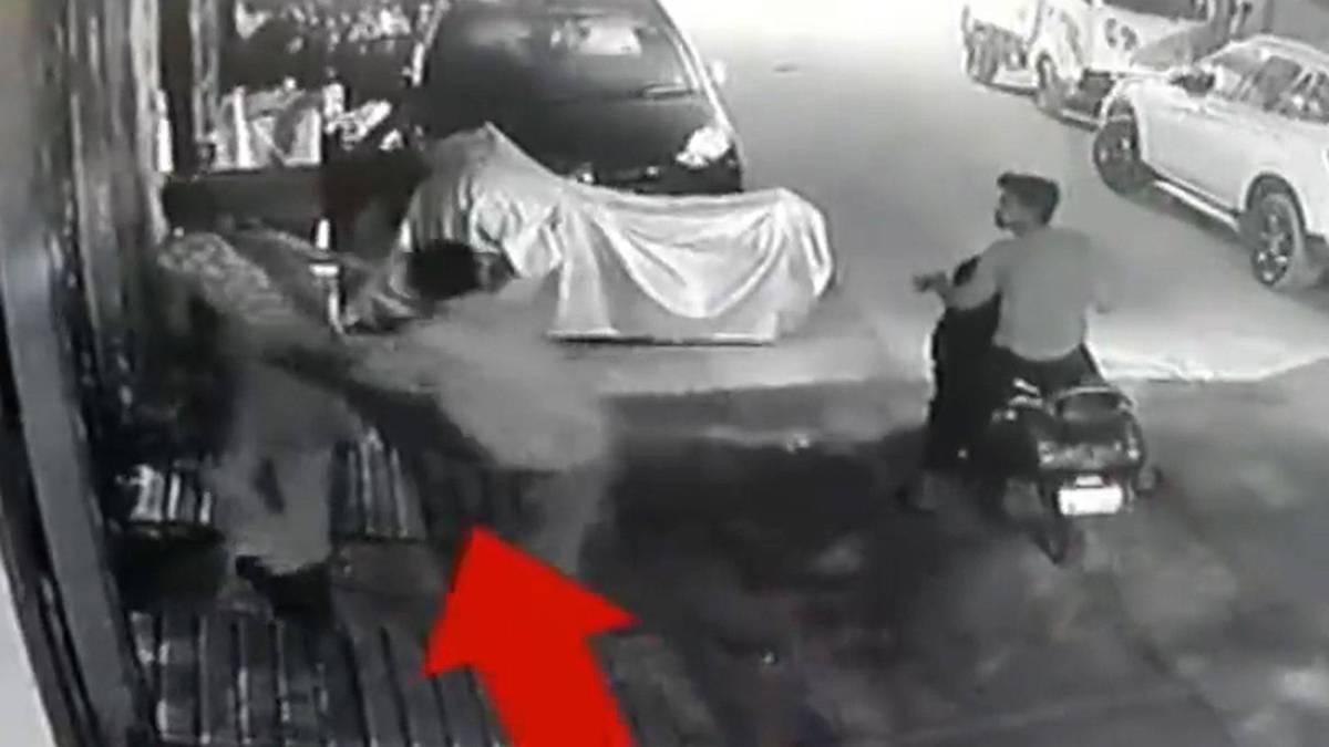 बुजुर्ग महिला के साथ दिल दहलाने वाली वारदात CCTV में हुई कैद