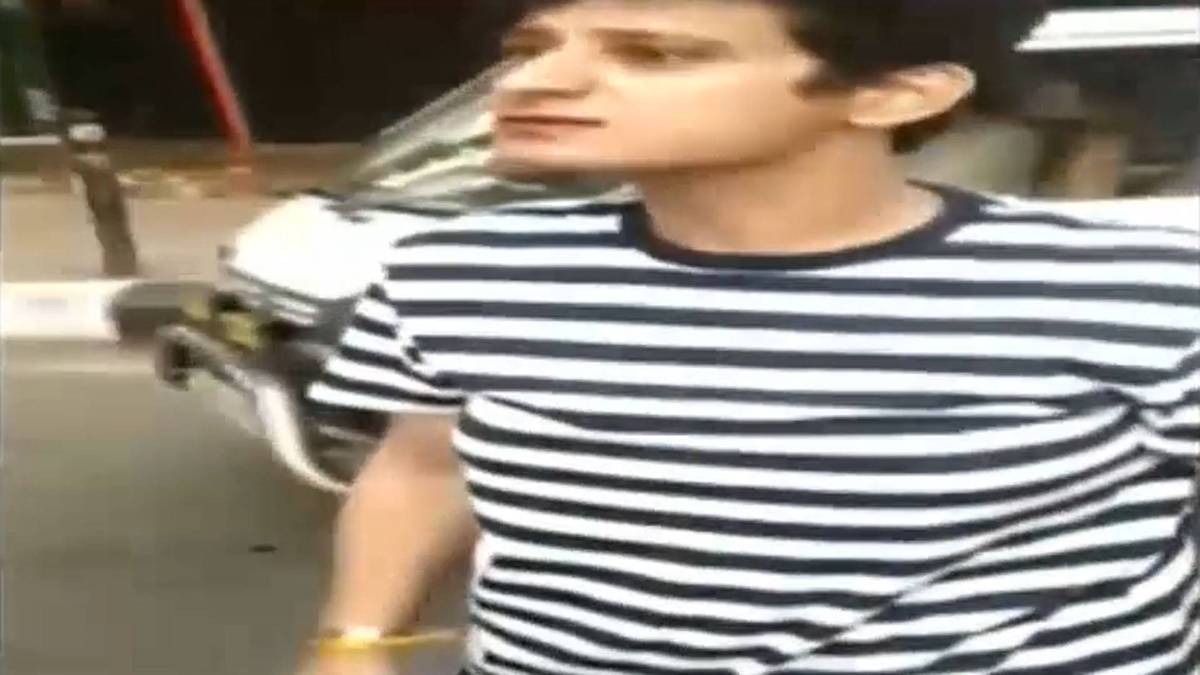 पुलिस से भिड़ी महिला