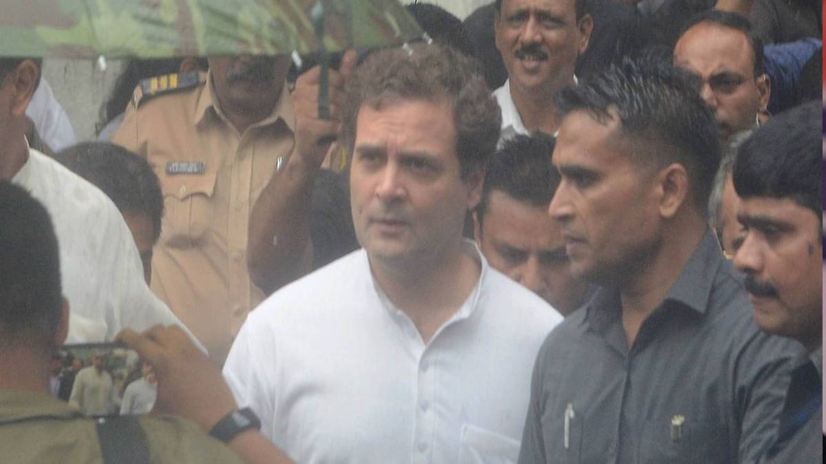 कोर्ट पहुंचे राहुल गांधी