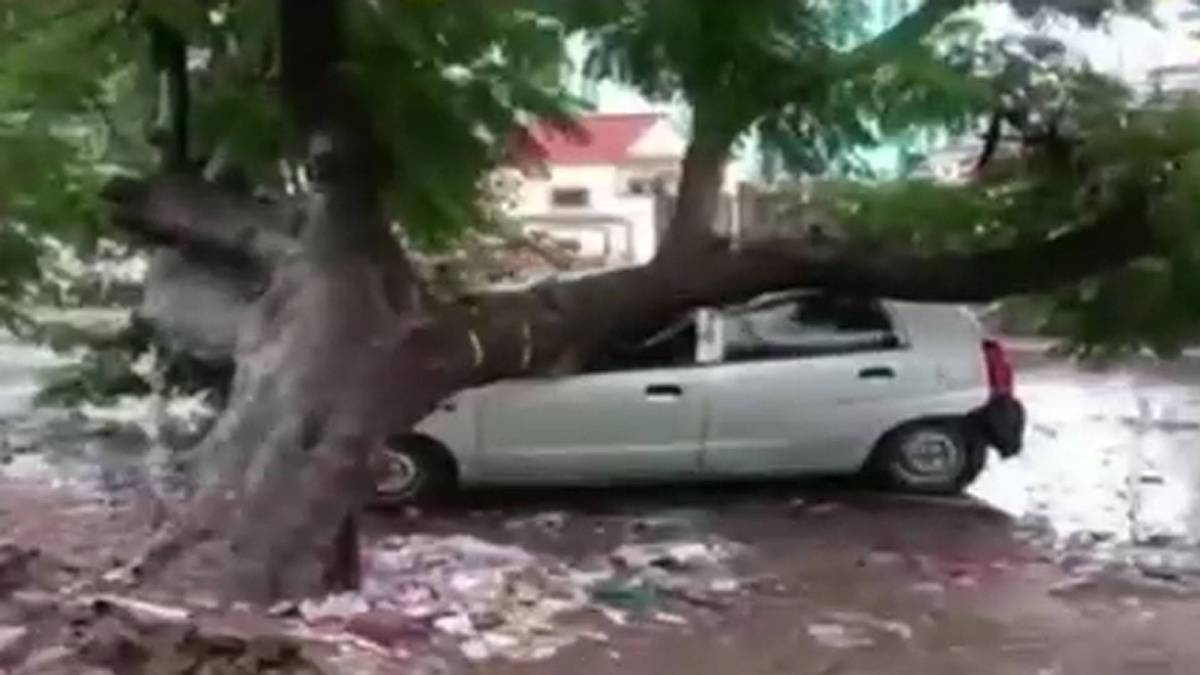 बारिश ने मचाई तबाही