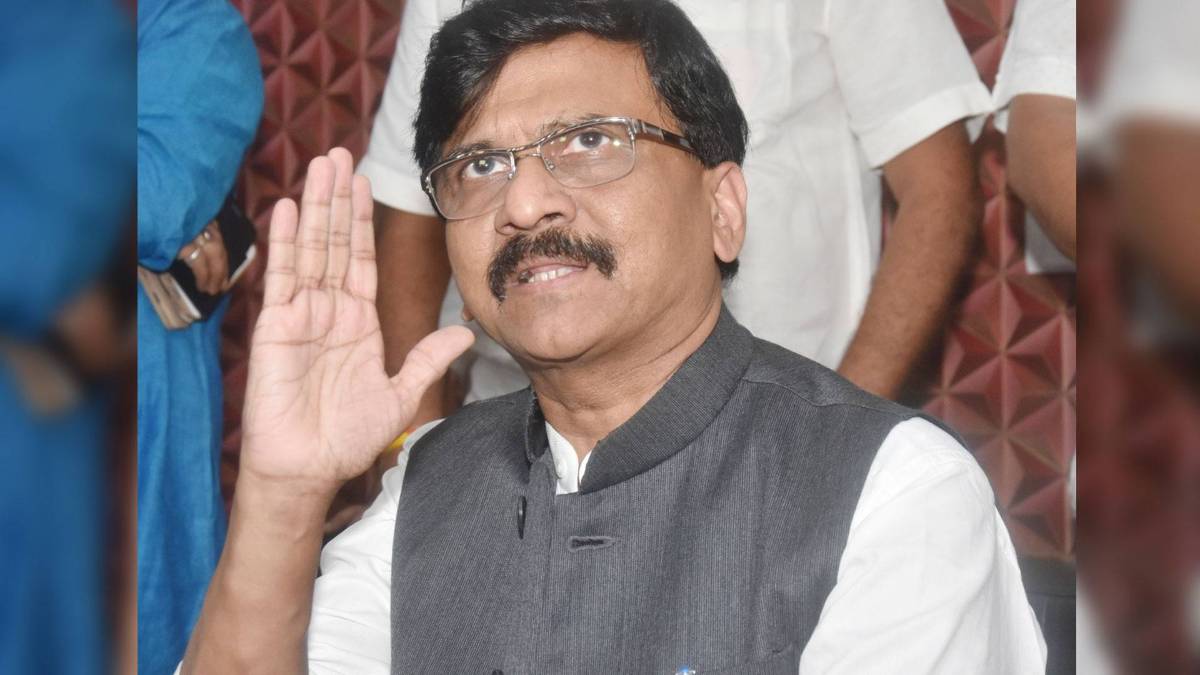 शिवसेना सांसद संजय राउत(फाइल फोटो-IANS)