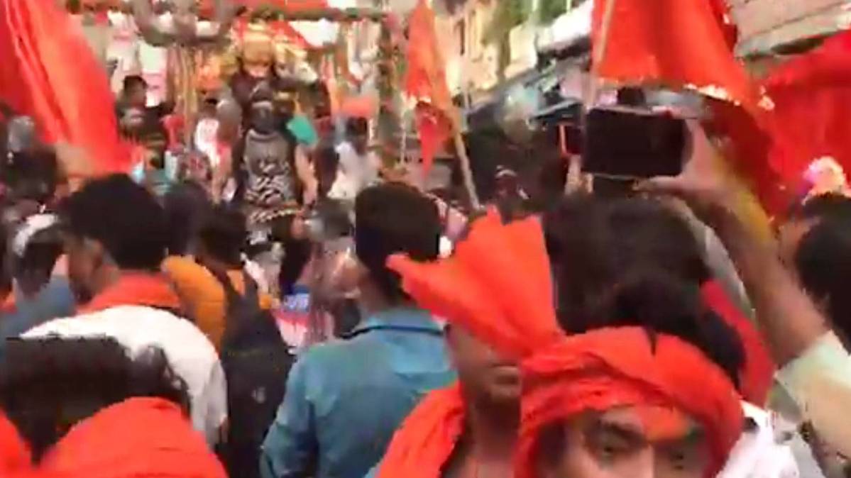 हौजकाजी इलाके में निकाली गई शोभायात्रा