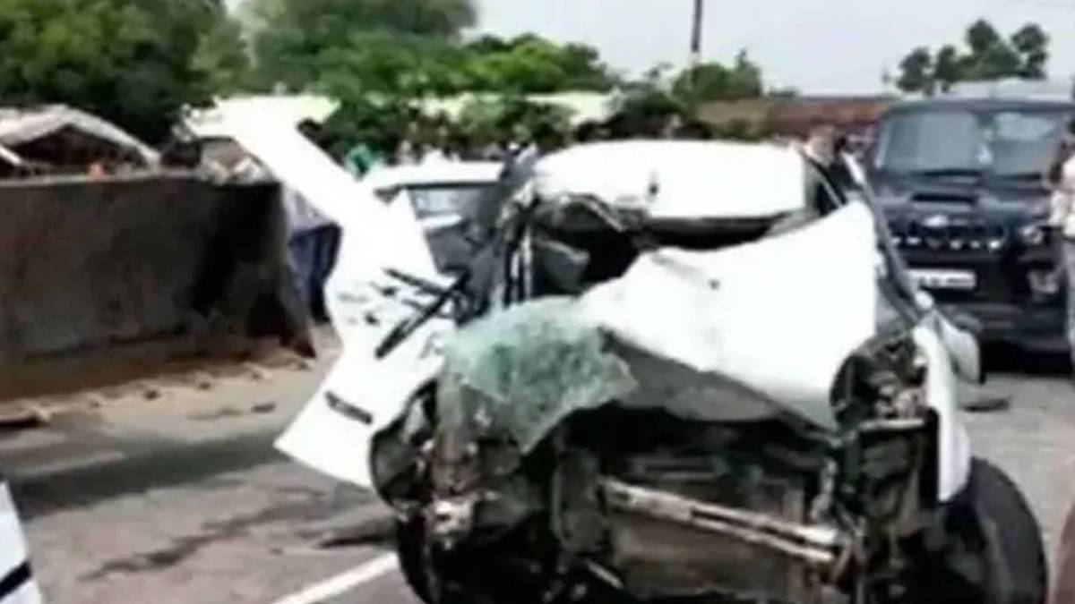 उन्नाव रेप पीड़िता के चाचा परोल पर बाहर