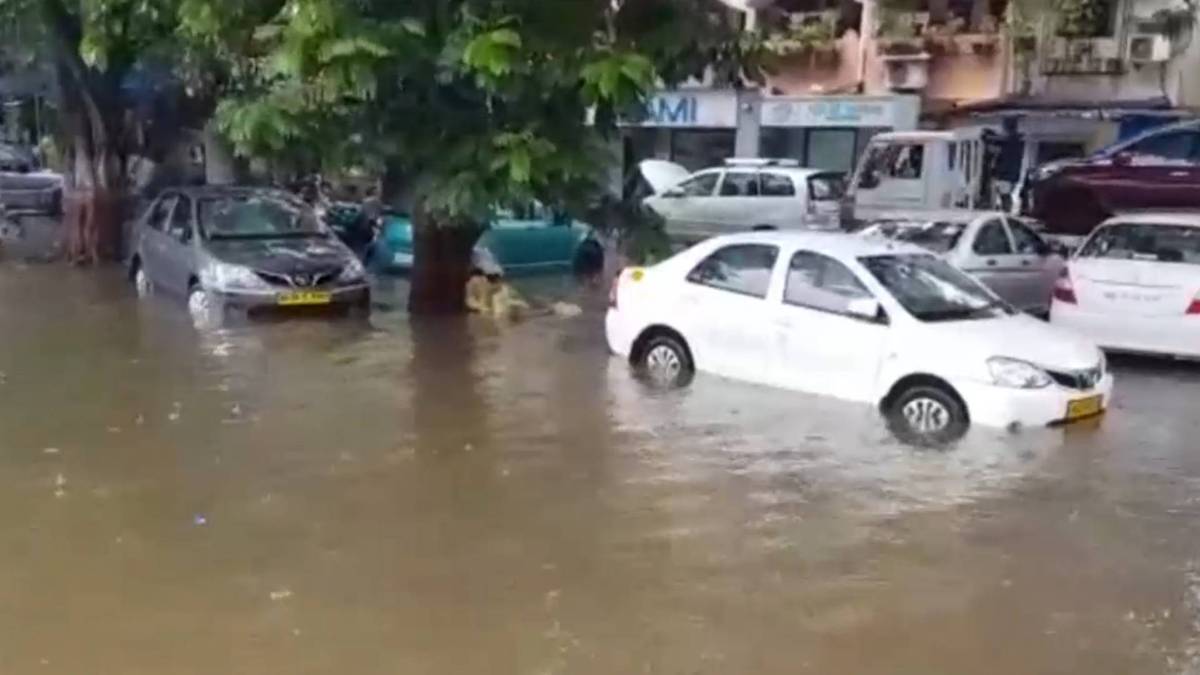 मुंबई में तेज बारिश का कहर