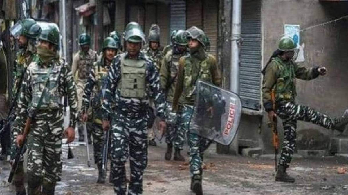 जम्मू कश्मीर में सुरक्षा को लेकर सरकार सख्त