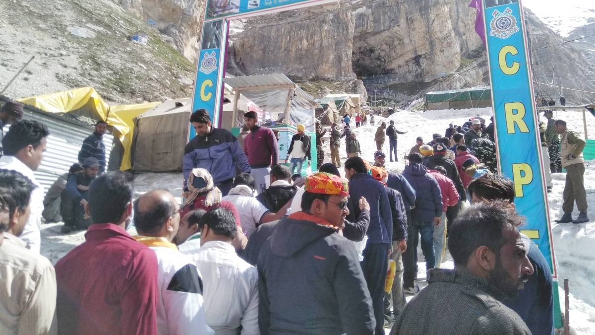 कश्मीर में सुरक्षाबलों की तैनाती बढ़ाई गई (File Photo: Mohd Iqbal)