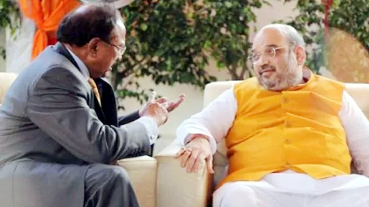 गृह मंत्री अमित शाह और NSA अजीत डोभाल (फाइल फोटो)