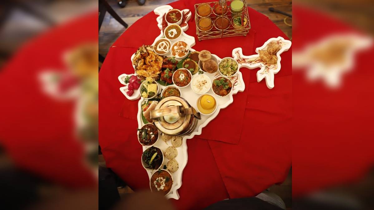 यूनाइटेड इंडिया थाली (Photo: Ardor 2.1)