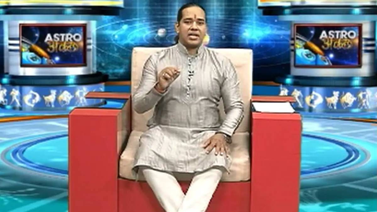 एस्ट्रो अंकल शिरोमणि सचिन के साथ