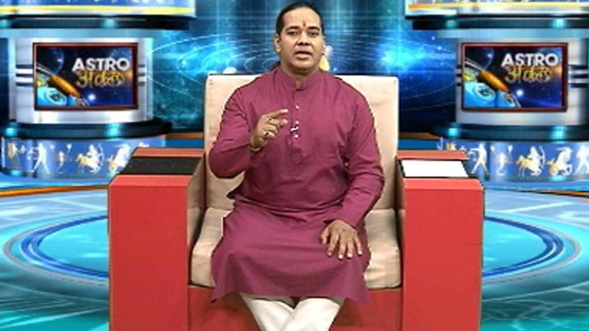 एस्ट्रो अंकल शिरोमणि सचिन के साथ