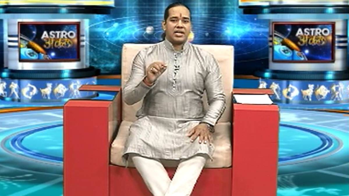 एस्ट्रो अंकल शिरोमणि सचिन के साथ