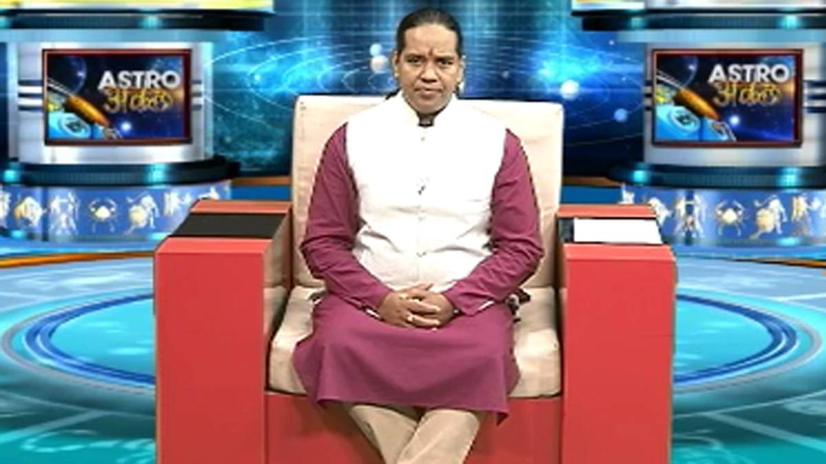 एस्ट्रो अंकल शिरोमणि सचिन के साथ