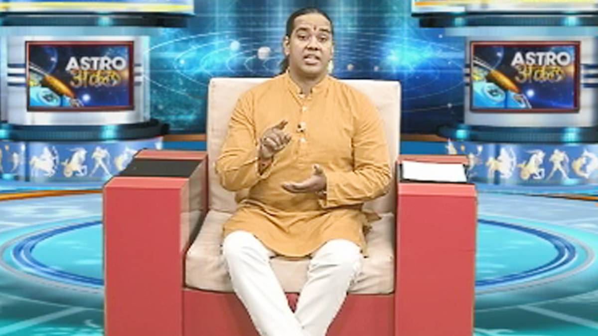 एस्ट्रो अंकल शिरोमणि सचिन के साथ