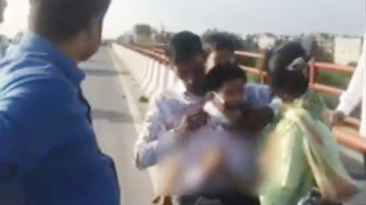 बच्चा बुरी तरह जख्मी