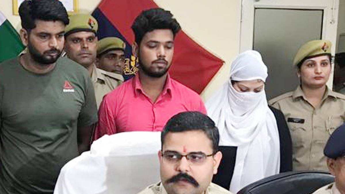 पुलिस ग‍ि‍रफ्त में आरोपी