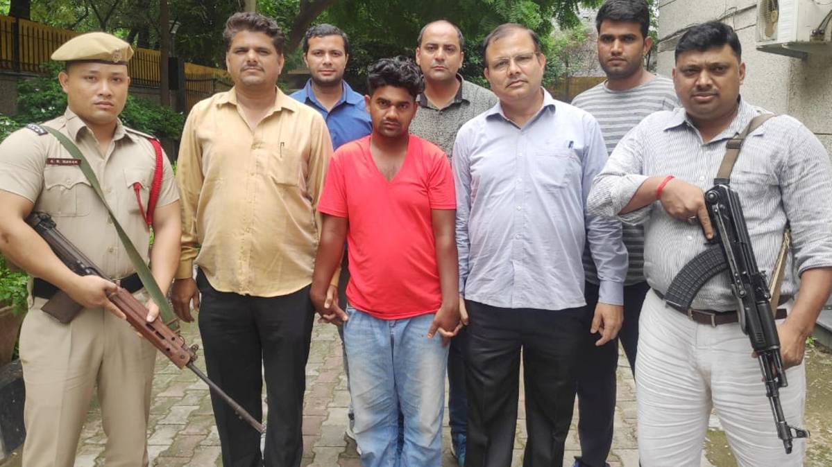 पुलिस की ग‍ि‍रफ्त में आरोपी