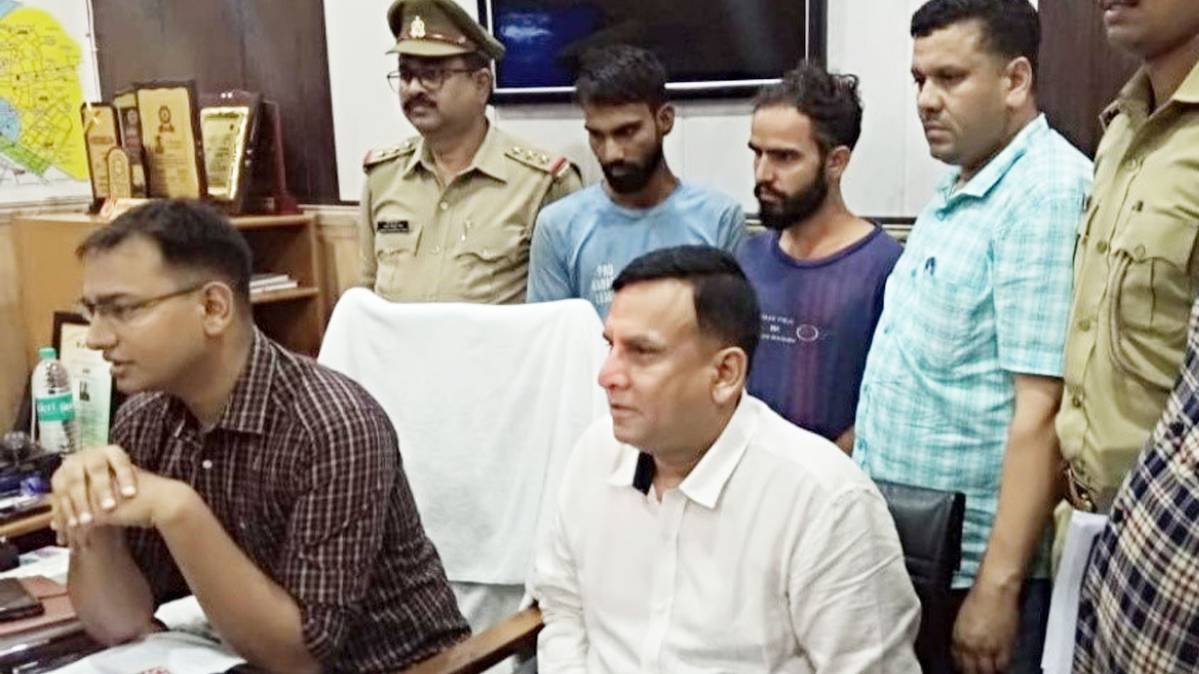 पुलिस की ग‍ि‍रफ्त में आरोपी