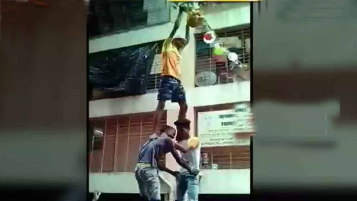 दही हांडी उत्सव में बैलेंस बिगड़ने से गोविंदा घायल