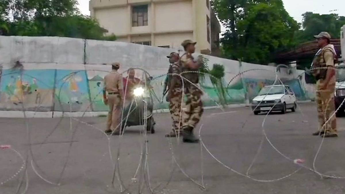 कश्मीर में सुरक्षा चाक चौबंद