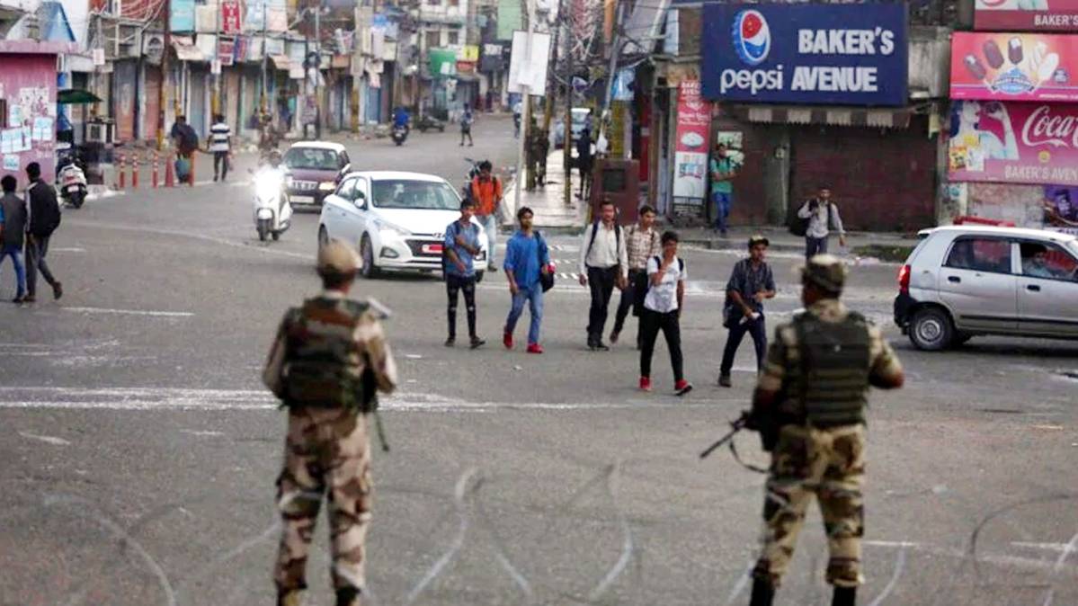 जम्मू कश्मीर (फोटो-AP )