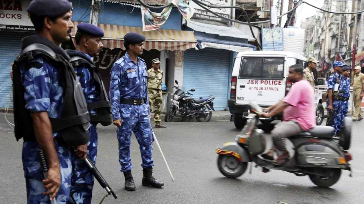 जम्मू- कश्मीर में ईद (फोटो- twitter)