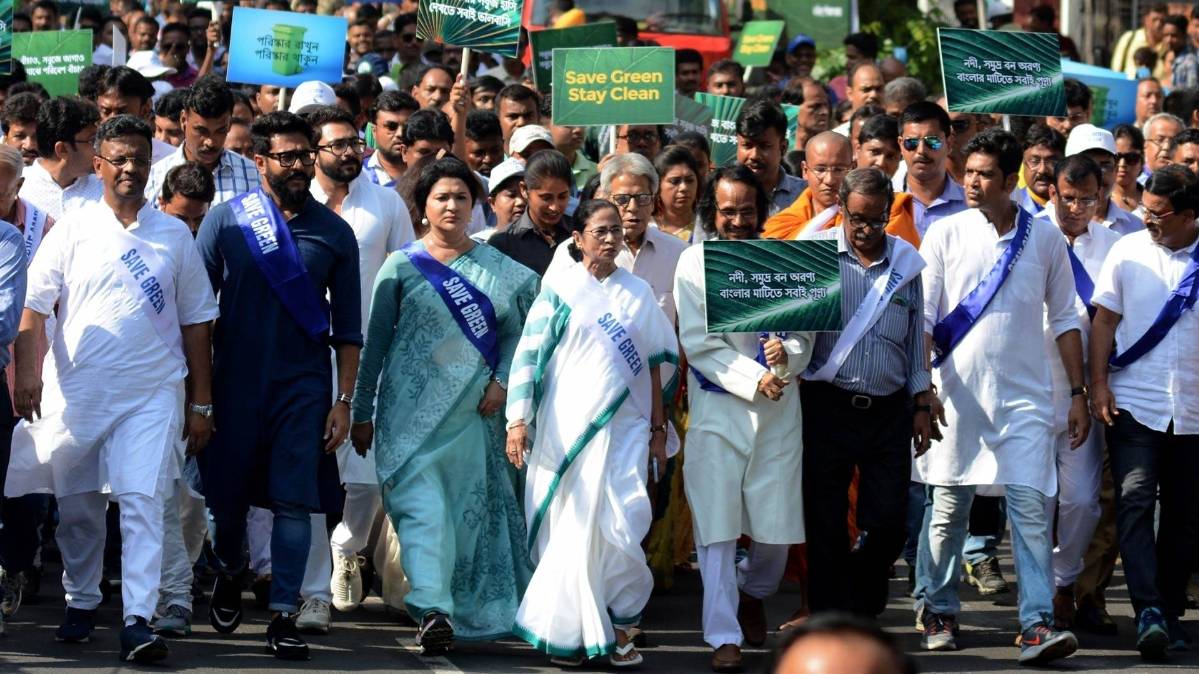 CM ममता ने शुरू किया ‘सेव ग्रीन, स्टे हेल्दी' अभियान (फोटो-IANS)