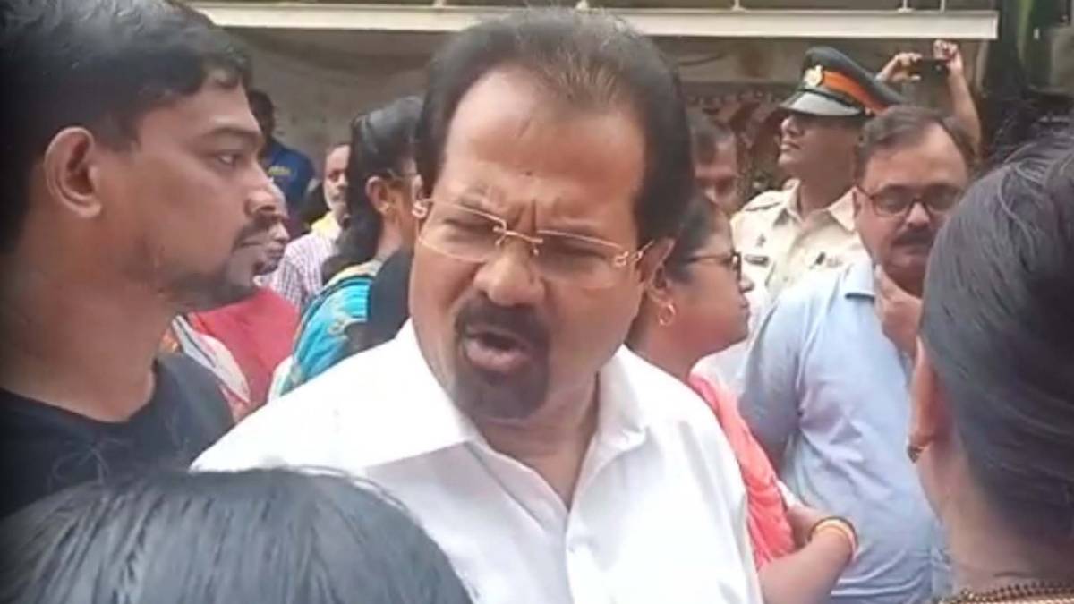 मुंबई के मेयर विश्वनाथ महाडेश्वर (Source: दिव्येश सिंह)