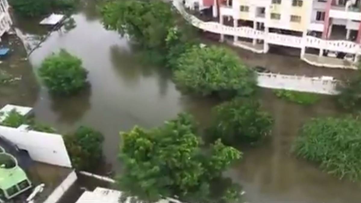 पुणे में भारी बारिश से बढ़ी जलभराव की समस्या