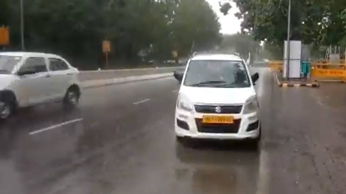 दिल्ली में झमाझम बारिश (फोटो वीडियो ग्रैब)