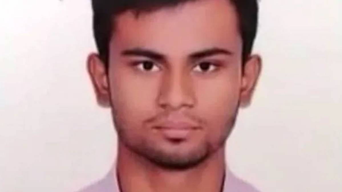 18 साल के रियाज की चाकू मारकर हत्या(फोटो-पुनीत शर्मा)