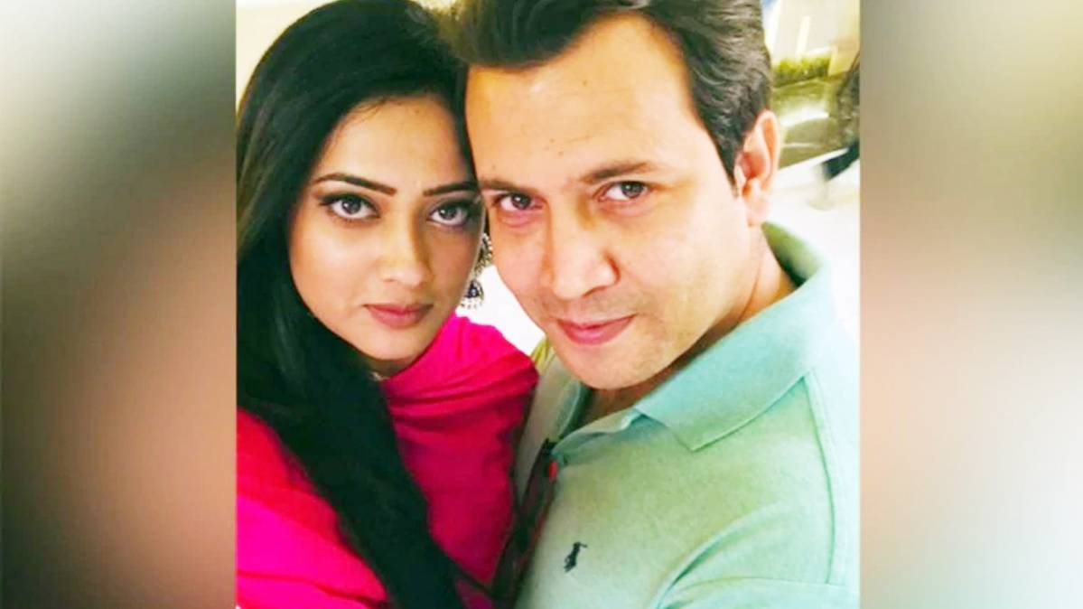 एक्‍ट्रेस श्‍वेता तिवारी और आरोपी पति अभ‍िनव कोहली(फाइल फोटो)