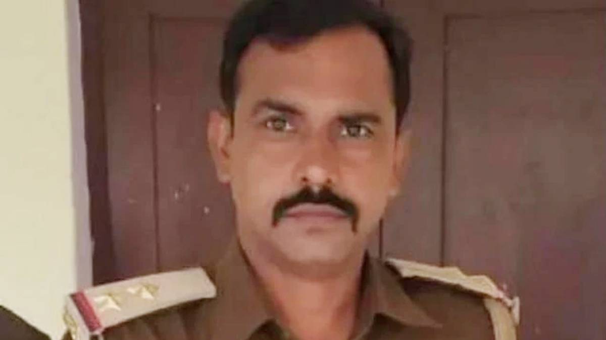 इंस्पेक्टर मधुप