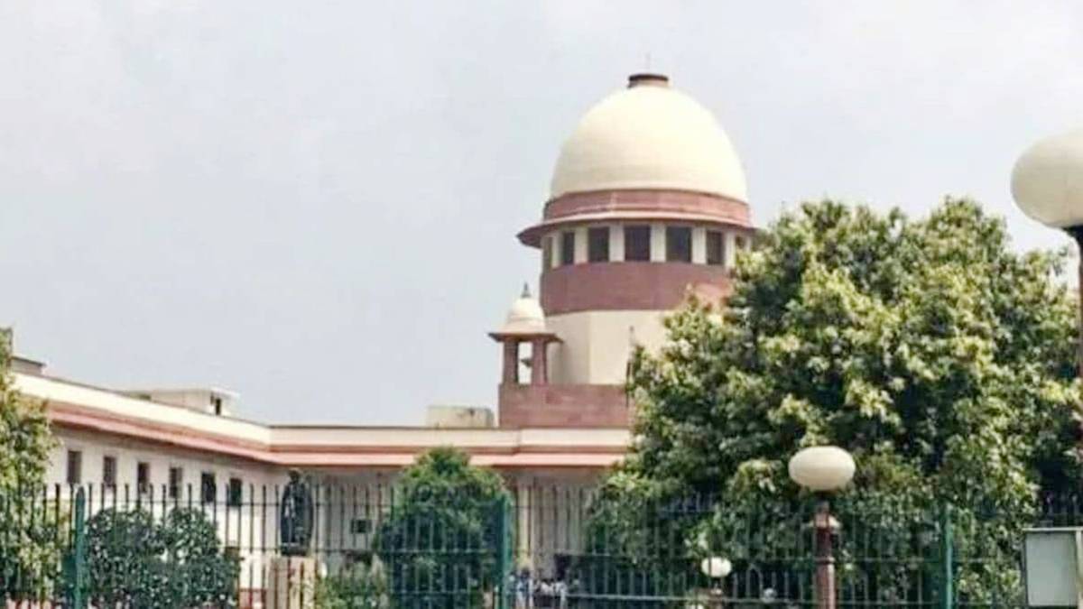 SC में 370 मामले पर याचिकाओं की बाढ़