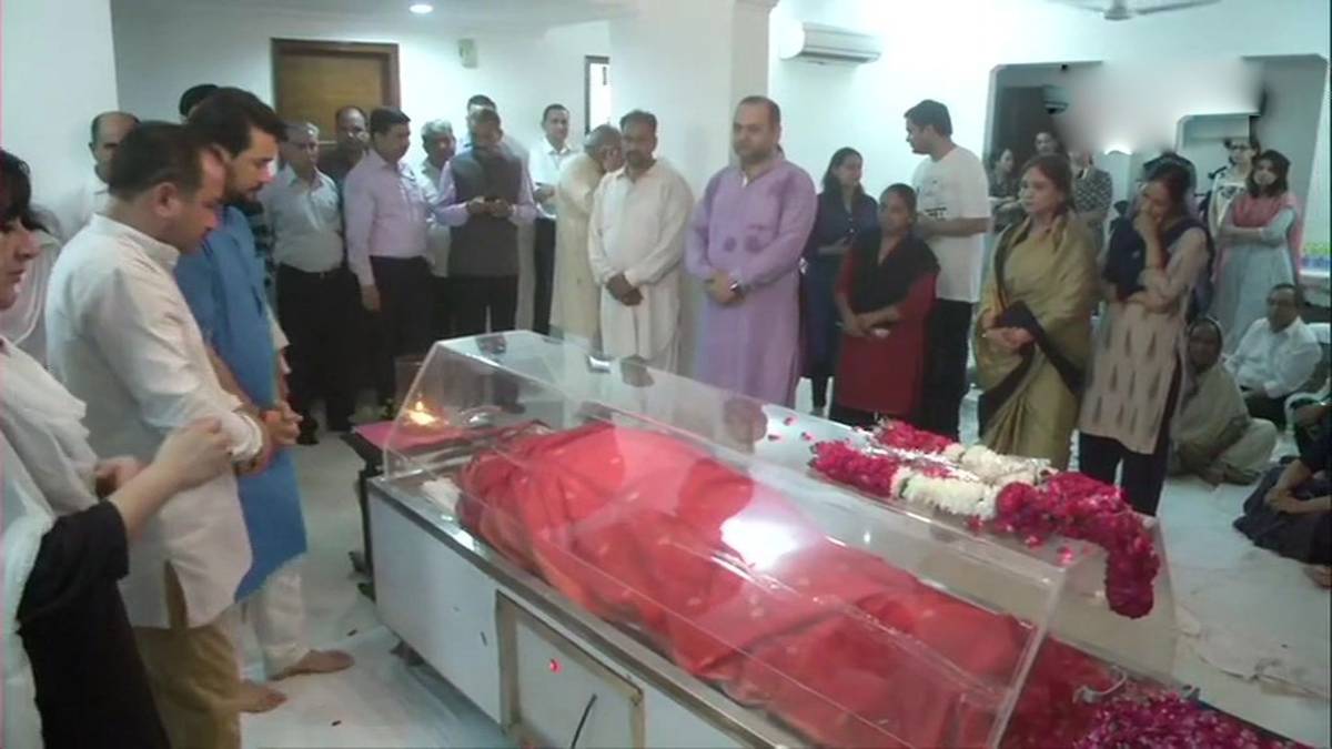 10 मिनट 50 खबरें