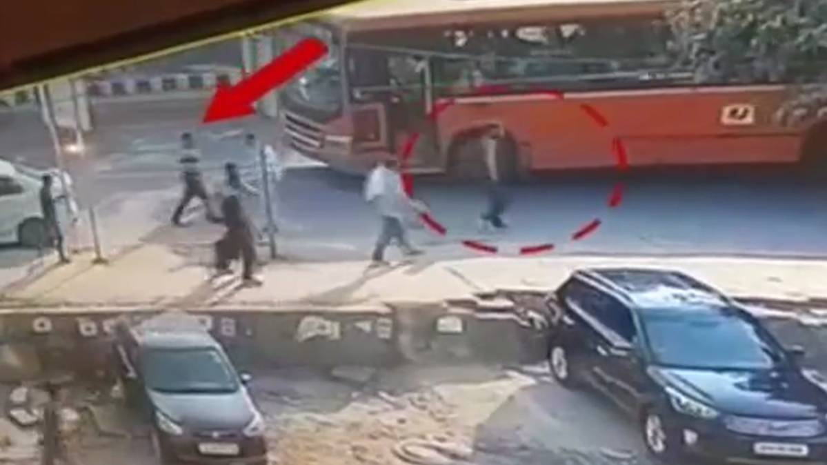 ठक-ठक गैंग CCTV में कैद