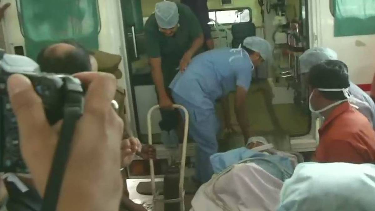 उन्नाव रेप पीड़िता को एयर एंबुलेस से दिल्ली AIIMS में शिफ्ट किया