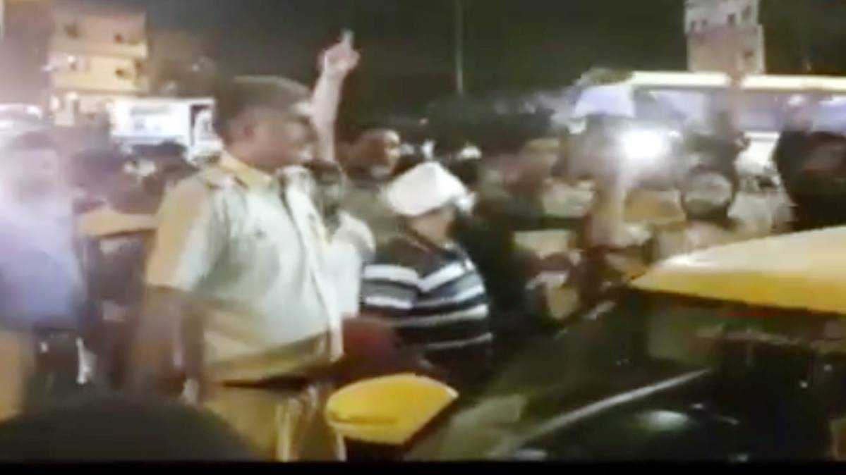 सड़क दुर्घटना के बाद हंगामा