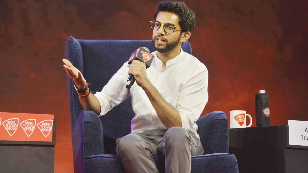 शिवसेना के युवा नेता आदित्य ठाकरे