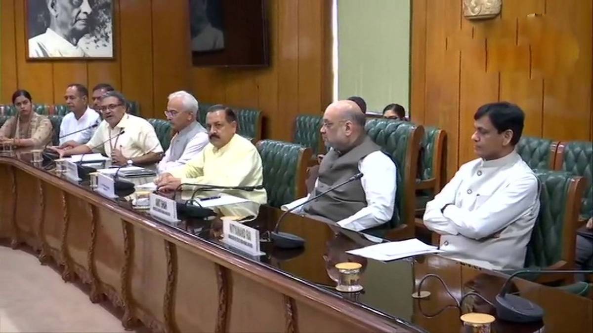 नॉनस्टॉप 100