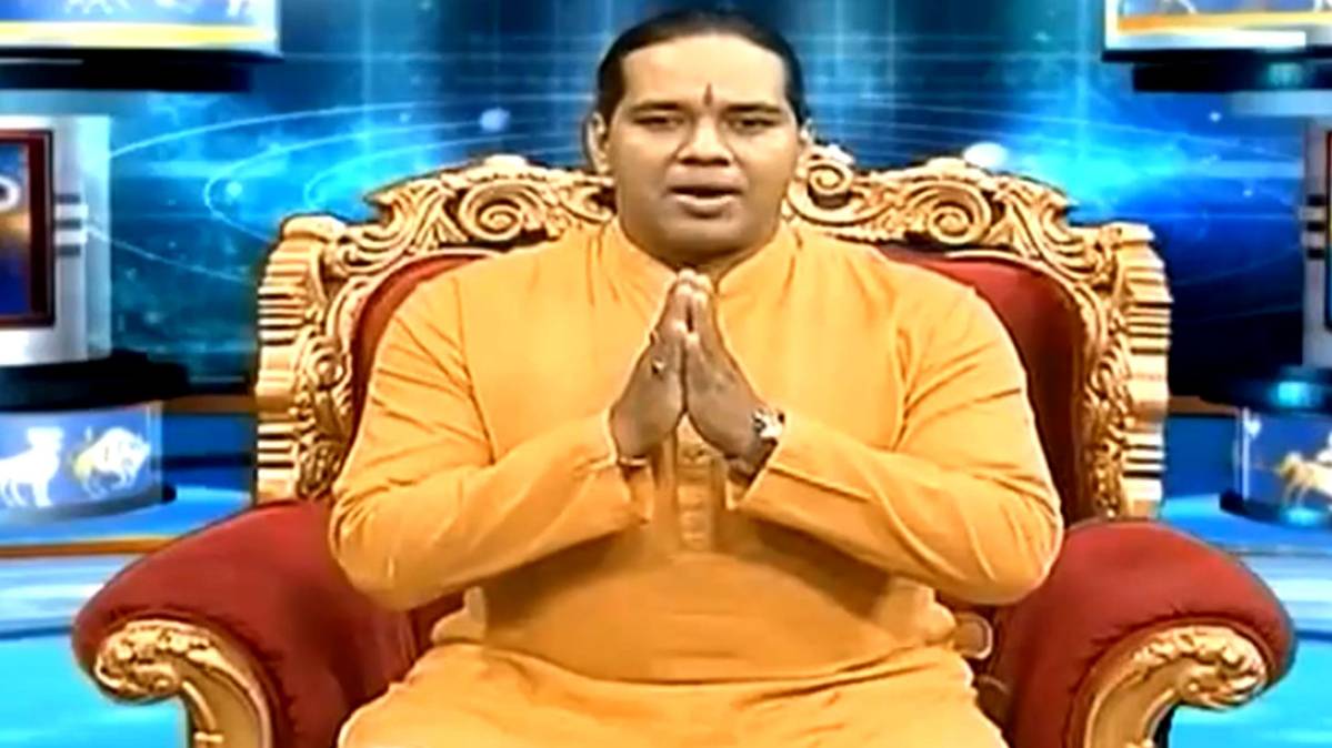 एस्ट्रो अंकल शिरोमणि सचिन के साथ