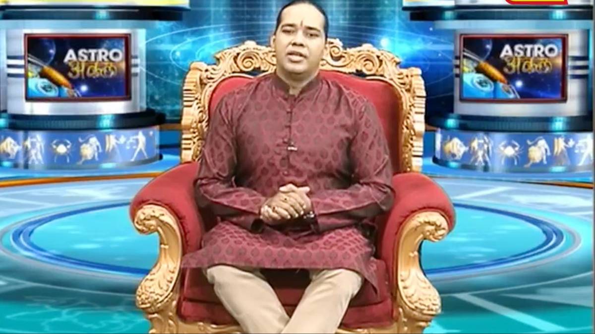 एस्ट्रो अंकल शिरोमणि सचिन के साथ