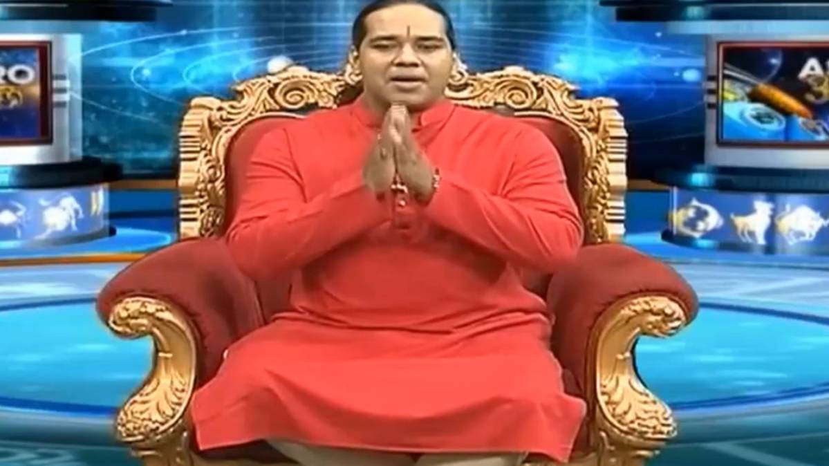 एस्ट्रो अंकल शिरोमणि सचिन के साथ