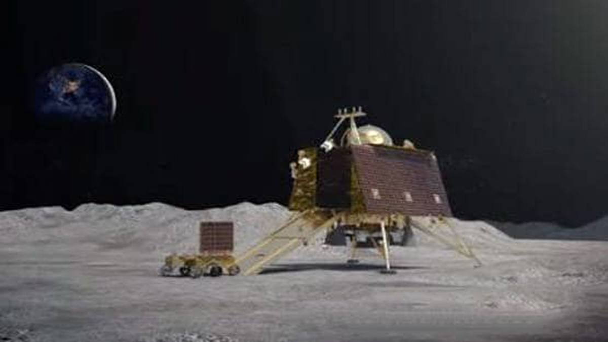 आज चांद से है मिलन की रात