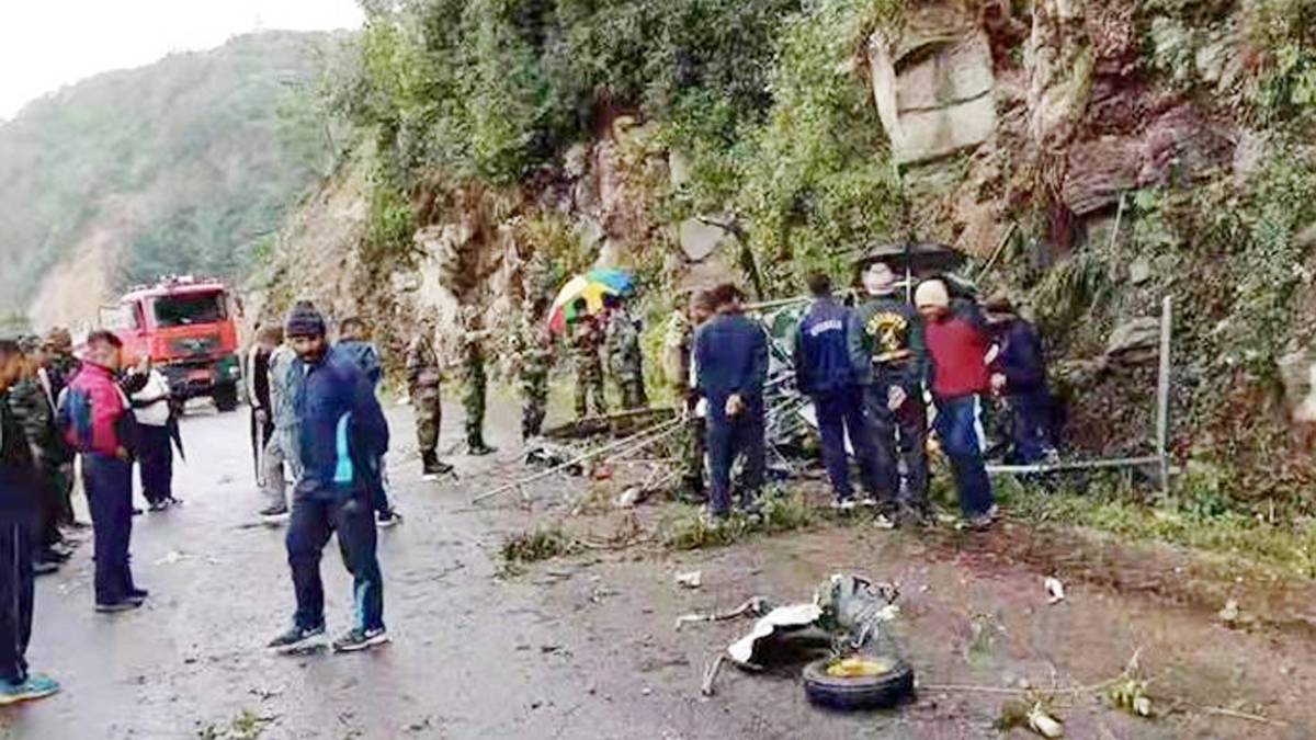 भूटान हैलीकॉप्टर क्रेश की तस्वीरें  (फोटो- ANI)