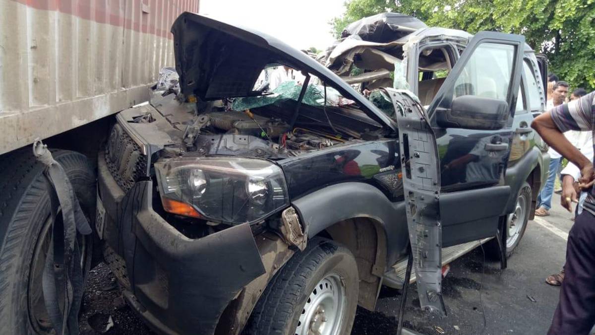 हंसराज अहीर के काफिले के साथ हादसा (फोटो-ANI)