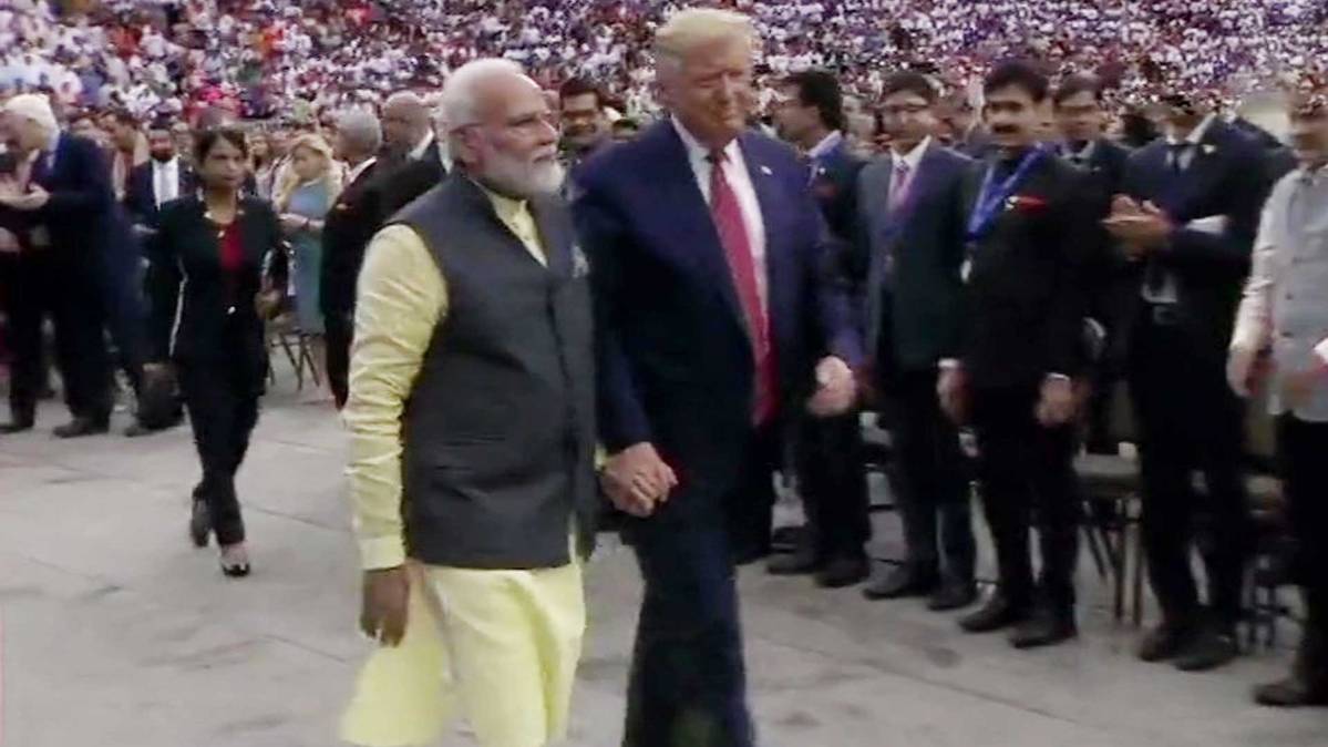 NRG स्टेडियम में पीएम मोदी और डोनाल्ड ट्रंप