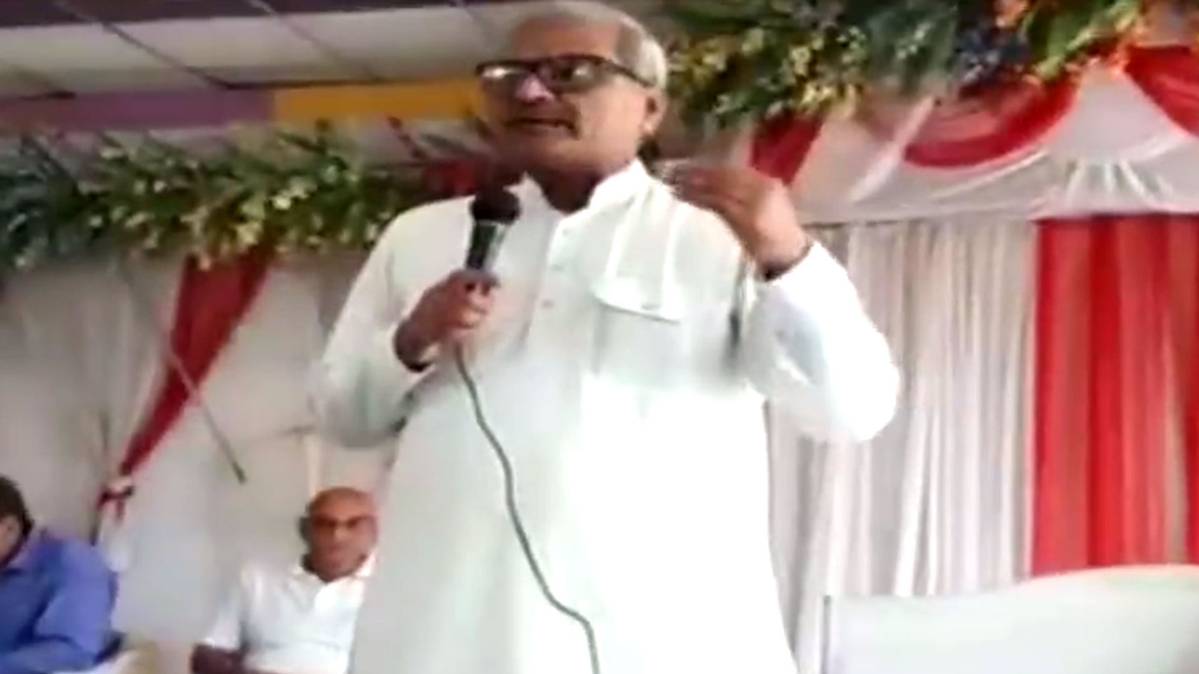 बीजेपी सांसद जनार्दन मिश्रा (Video grab)